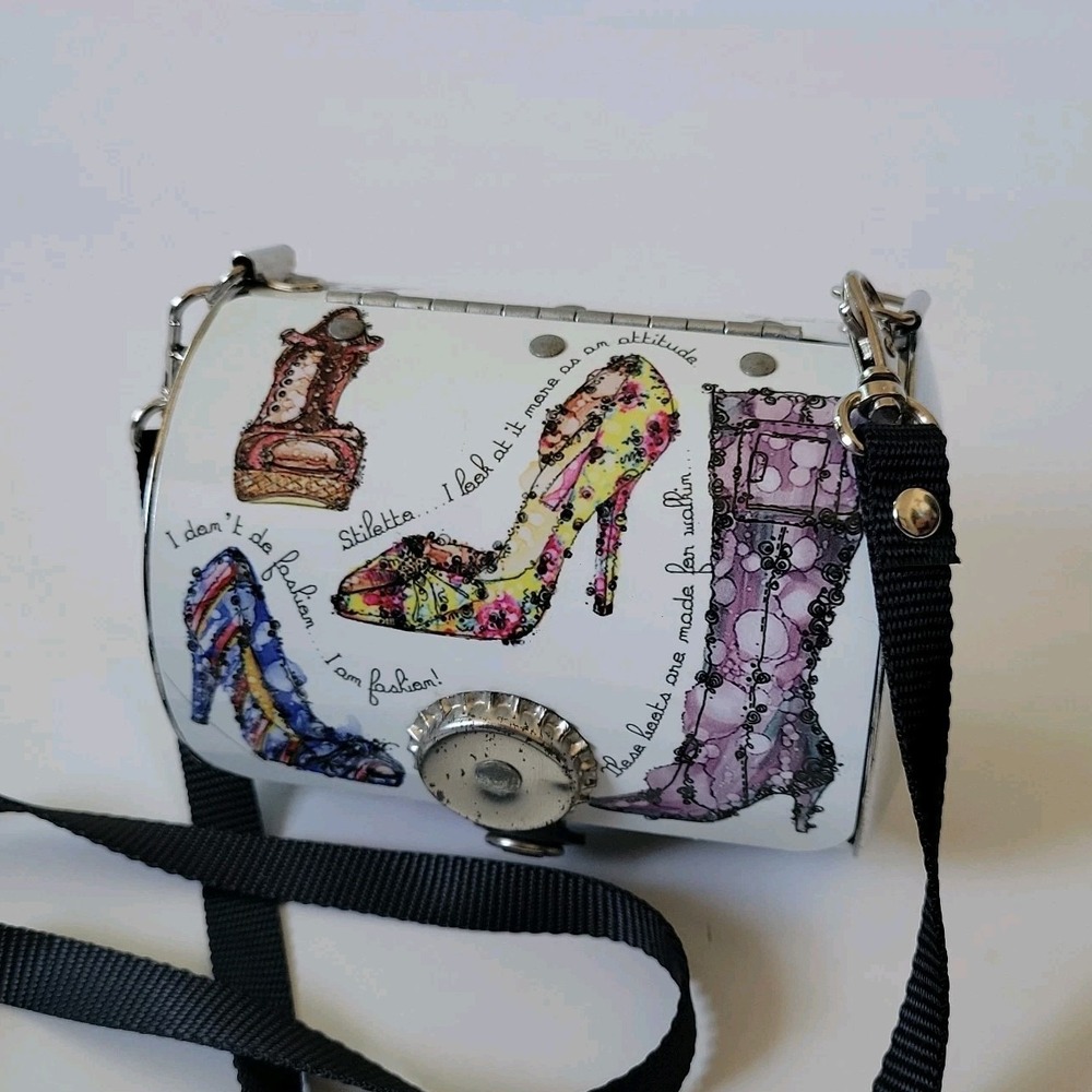 Little Earth Vintage Shoe Print Metal Purse Hard Shell 2006 Retro Whimsical